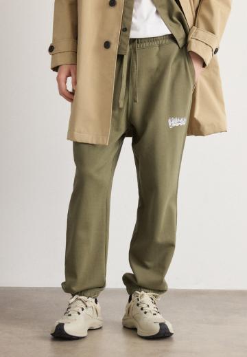 Спортивные штаны