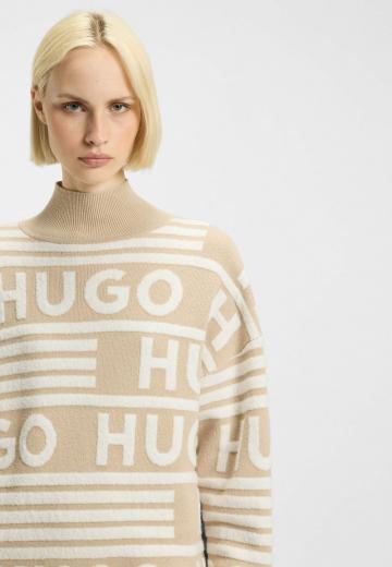 Вязаное платье