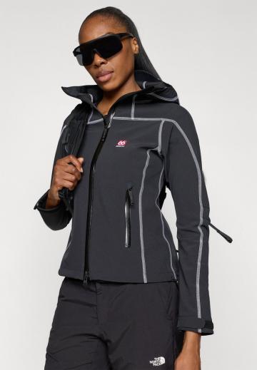 Спортивная куртка