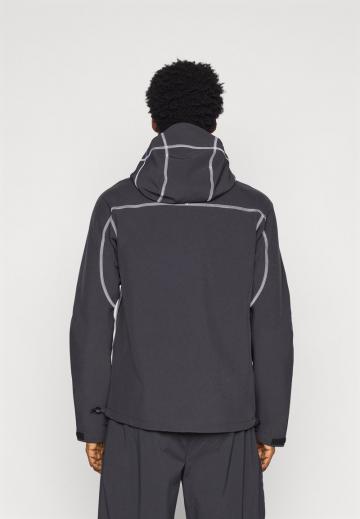 Спортивная куртка