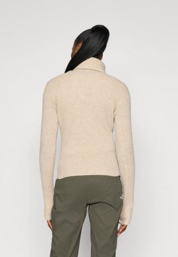 Спортивная толстовка