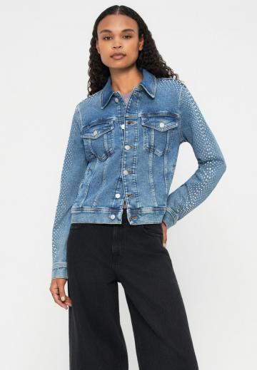 Джинсовая куртка