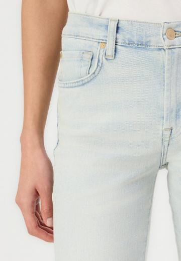 Клешеные брюки