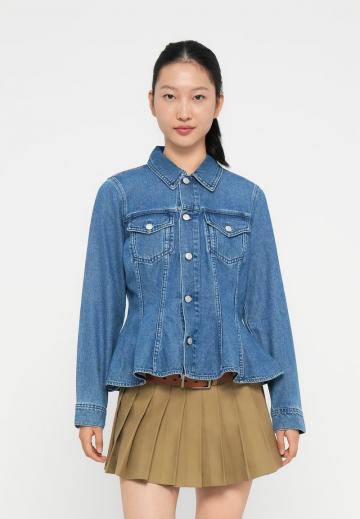 Джинсовая куртка