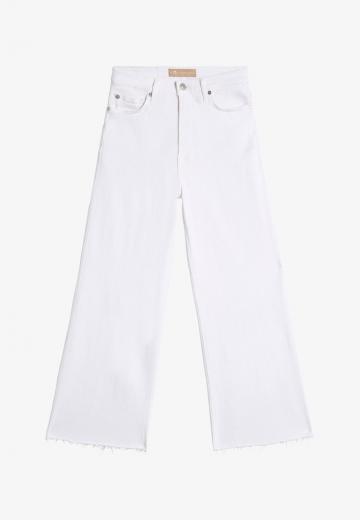 Клешеные джинсы