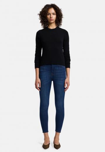 Короткие джинсы