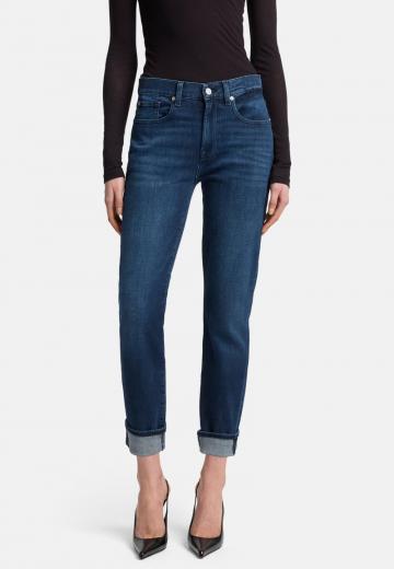 Короткие джинсы