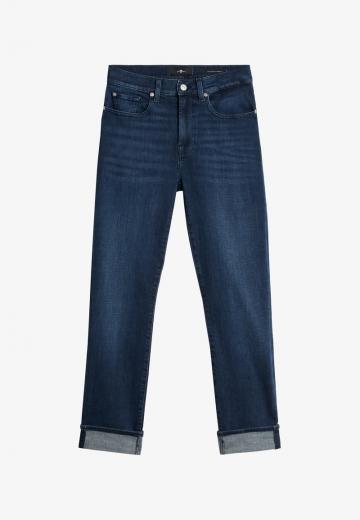 Короткие джинсы