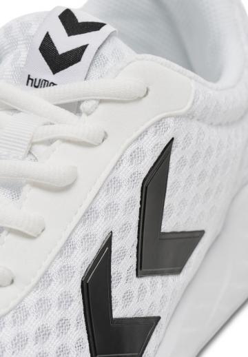 Тренировочные кроссовки