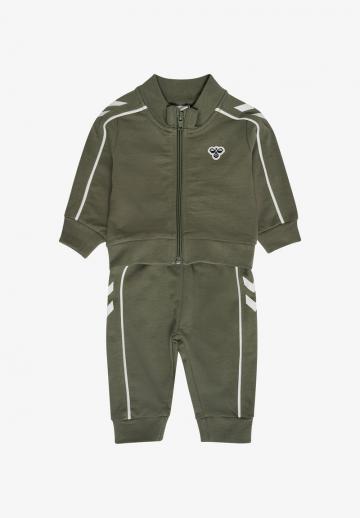 Набор одежды