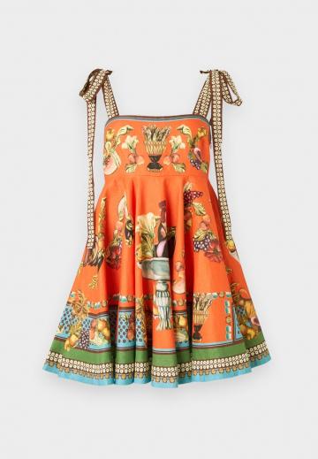 Короткое платье