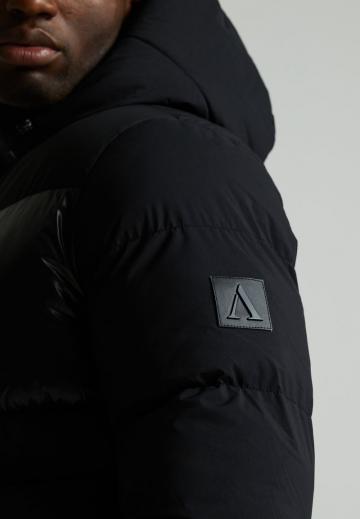 Зимняя куртка