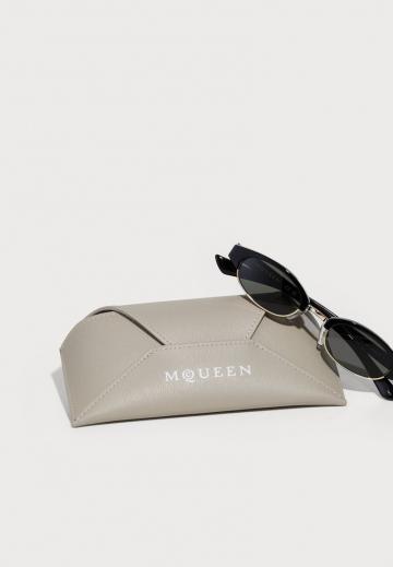 Солнечные очки