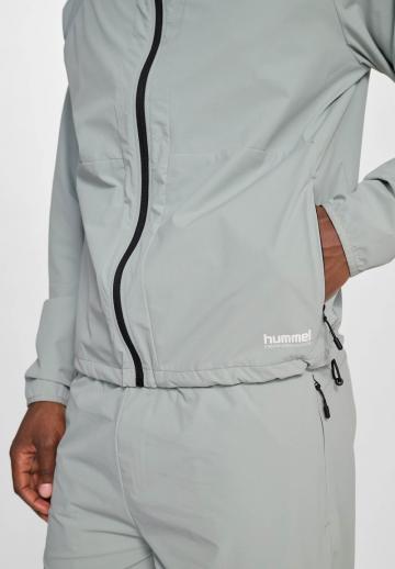 Спортивная куртка