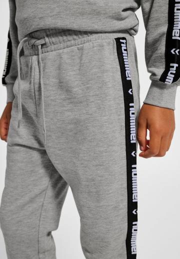 Спортивные штаны