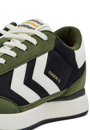 Тренировочные кроссовки