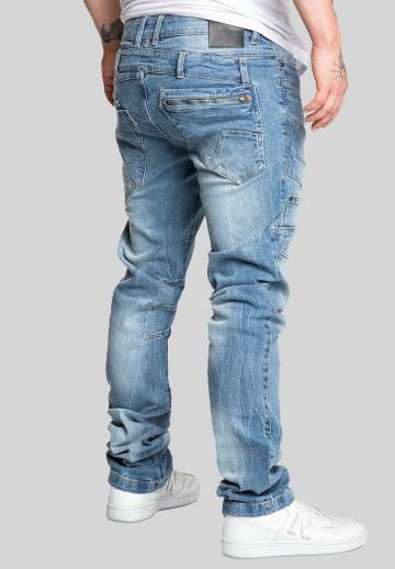 Узкие джинсы