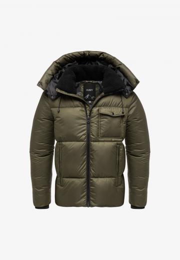 Зимняя куртка