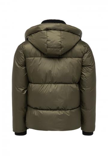 Зимняя куртка