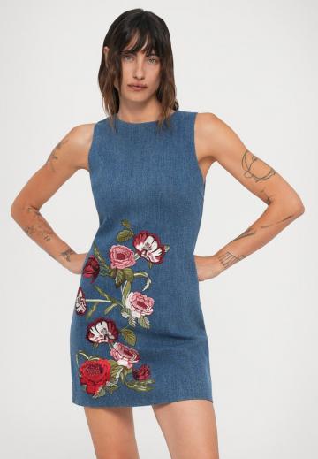 Джинсовое платье