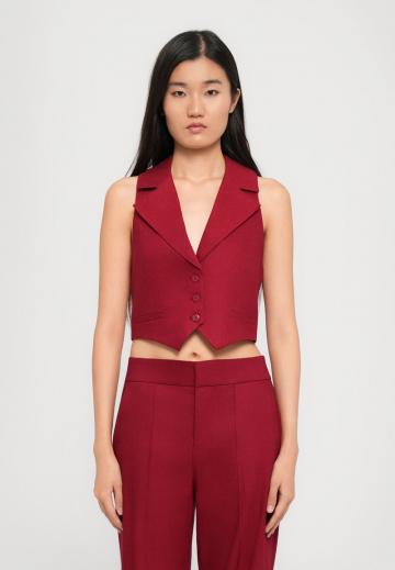 Короткая куртка