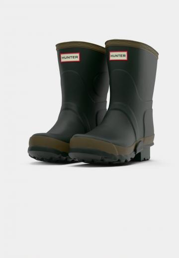 Резиновые сапоги