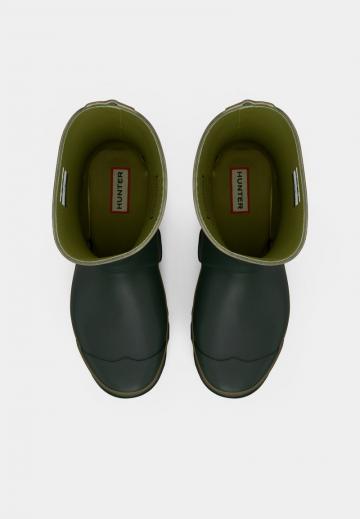 Резиновые сапоги