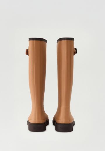 Резиновые сапоги