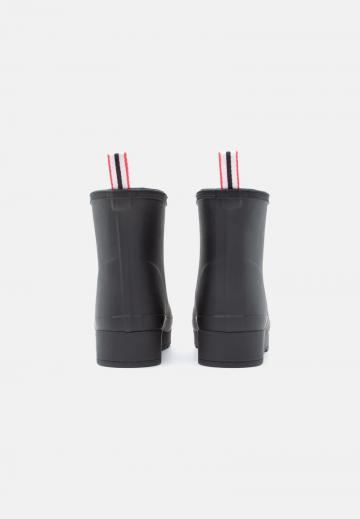 Резиновые сапоги