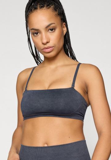 Бюстгальтер без бретелек