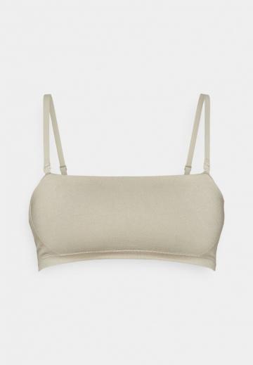 Бюстгальтер без бретелек
