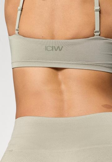 Бюстгальтер без бретелек