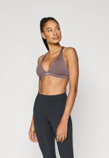 Спортивный бюстгальтер