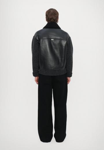 Кожаная куртка