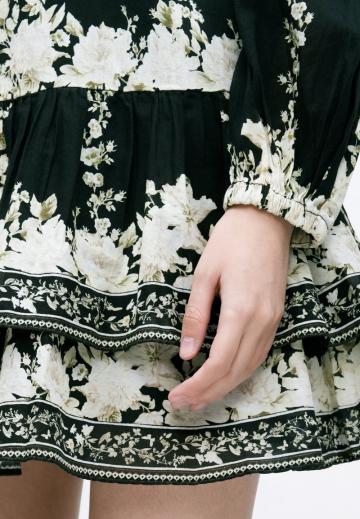 Короткое платье