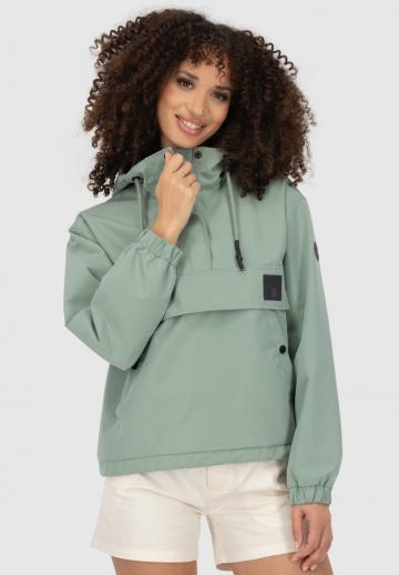 Куртка с накладнымит карманами