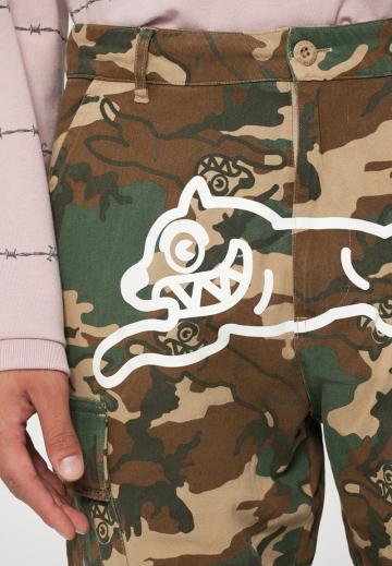 Брюки с накладными карманами