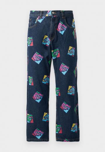 Прямые джинсы