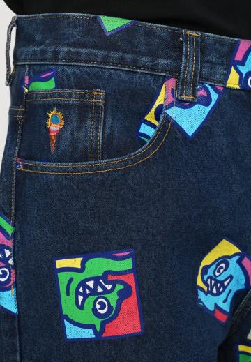 Прямые джинсы