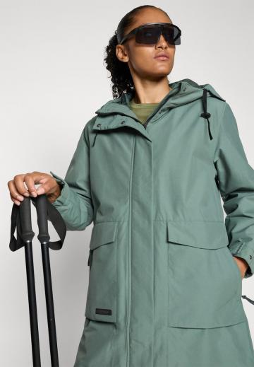 Спортивная куртка