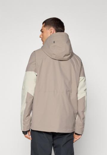 Сноубордическая куртка