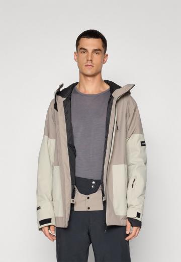 Сноубордическая куртка