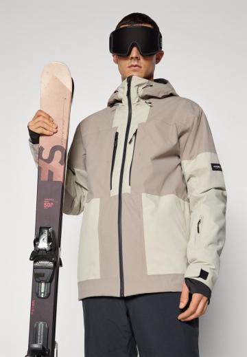 Сноубордическая куртка