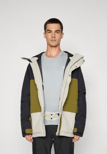 Сноубордическая куртка