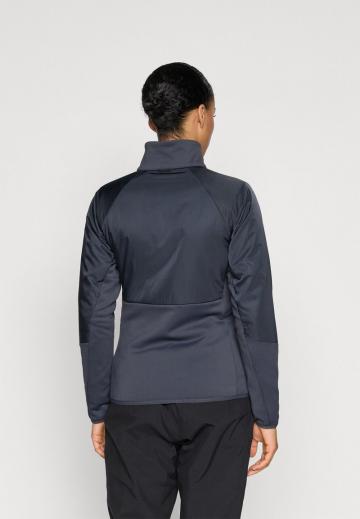 Спортивная куртка