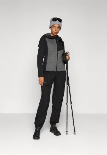 Спортивная куртка