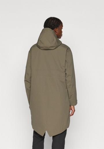 Спортивная куртка