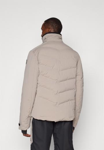 Сноубордическая куртка