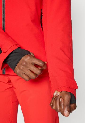 Сноубордическая куртка