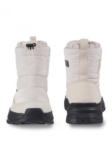 Походные кроссовки